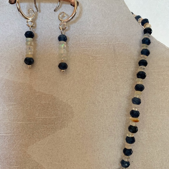 Kyanite And Fire Opals Necklace & earrings - Picture 3 of 8